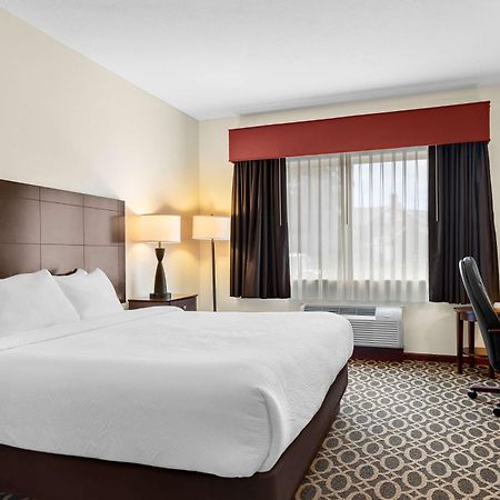 Best Western Paradise Inn Savoy Екстериор снимка
