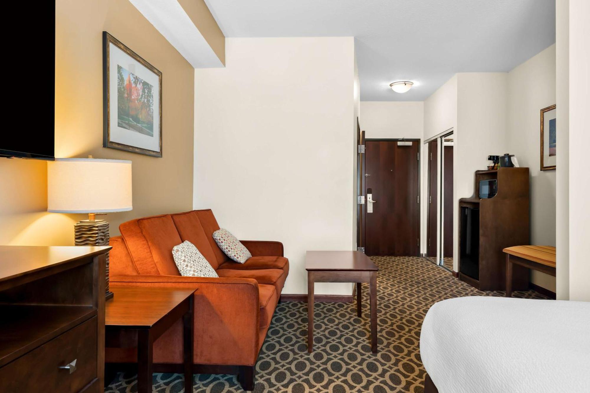 Best Western Paradise Inn Savoy Екстериор снимка