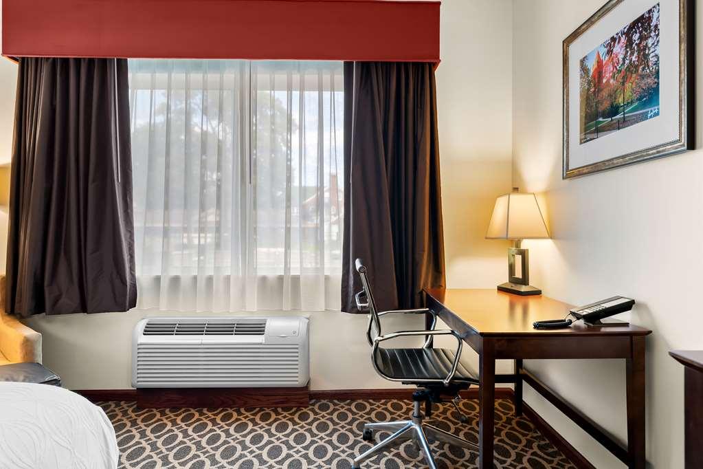 Best Western Paradise Inn Savoy Стая снимка